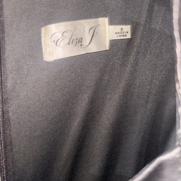 ELIZA J Glamorous Metallic Gray Beaded Neckline Bodice Sheath Dress Size 8 C10 - Picture 6 of 6